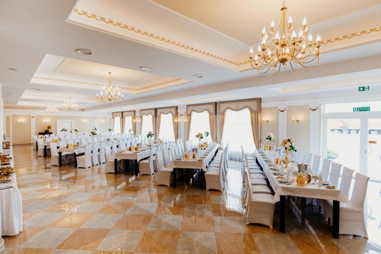 Hotel Korczowa Mlyny (Jaroslaw) Exterior foto